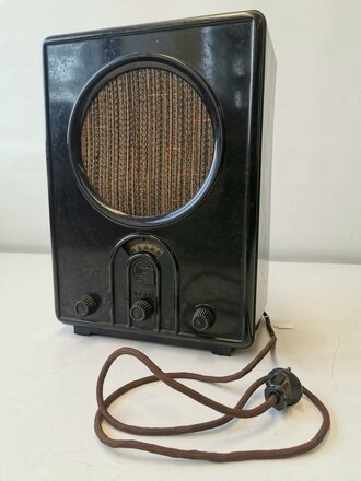 Volksempfänger VE301w, Hersteller Körting Radio. Ungereinigtes Stück in gutem Zustand, Funktion nicht geprüft