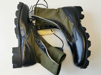 U.S. 1968 dated Tropical Combat boots, unissued, size 9N