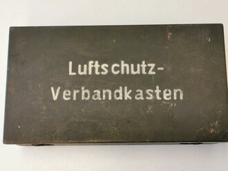 Luftschutz Verbandkasten mit Inhalt