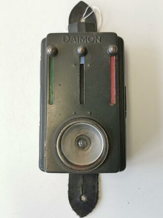 Taschenlampe Wehrmacht Daimon, guter Zustand, graugrüner Originallack,  Funktion nicht geprüft