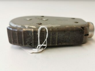 Dynamo Taschenlampe aus Blech, grauer Originallack, Funktioniert