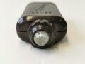 Taschenlampe aus Preßmasse " Zeiler Turnlight" mit zwei Batterien, Funktion nicht geprüft