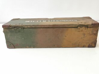 Transportkasten aus Holz " Sonderkart. 6 l.F.18 " Original Tarnlackierung, datiert 1937