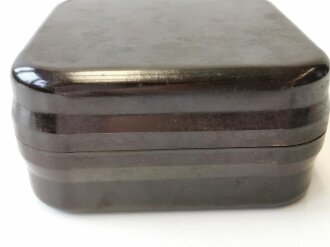Behälter aus brauner Preßmasse für " Kl. A.Z. 23" Sehr guter Zustand, datiert 1942