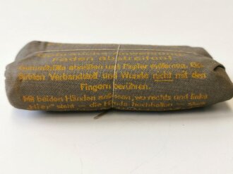 Verbandpäckchen Wehrmacht datiert 1944, sehr guter Zustand