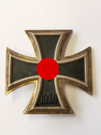 Deutsches Kreuz in gold, Nachlass des Leutnant Lind, Adj. Jg. Btl.7.. Das DK von Zimmermann, getragen, die Emaille unbeschädigt