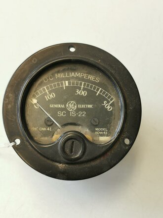 U.S. WWII General  Electric 8DW 41 D.C. Milliamperes Meter, function not tested