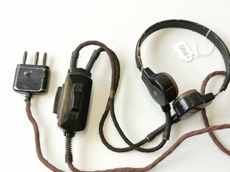 Funk Kehlkopfmikrofon mit Umschalter (Fu)b und dreipoligem Stecker in  gutem Zustand, Funktion nicht geprüft