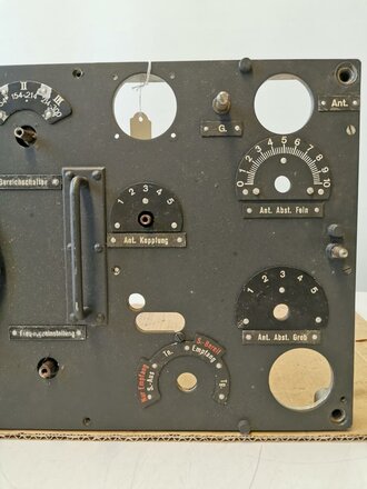 Frontplatte mit Baugruppe 30 Watt Sender a  ( Panzerfunk ) Originallack, Funktion nicht geprüft