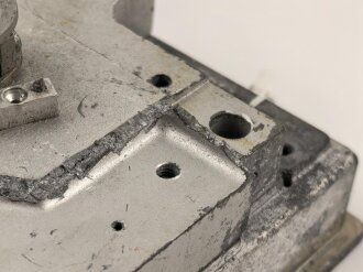 Frontplatte zum Ukw.E.d1 der Wehrmacht. Originallack ,Einsatz im Befehlspanzer und zur Kommunikation mit Aufklärungs- bzw. Artilleriebeobachtungsflugzeugen im Frequenzbereich der Flugzeug - Bordfunkgeräte