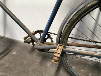 Truppenfahrrad Kriegsmarine, unrestaurierter Fundzustand, zum Teil Nachkriegsergänzungen ( z.B. Pedal) Nur an Selbstabholer, kein Versand