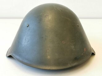 Stahlhelm Nationale Volksarmee der DDR, Innenfutter alter Art, Glocke datiert 1960, ein Polster hat sich aufgelöst, sonst guter Zustand