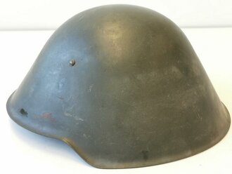 Stahlhelm Nationale Volksarmee der DDR, Innenfutter alter Art, Glocke datiert 1960, ein Polster hat sich aufgelöst, sonst guter Zustand