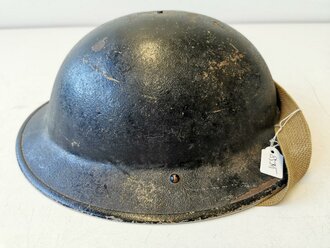 Stahlhelm britisches Modell ohne erkennbare Markierungen, schwarzer Originallack