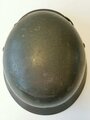 Polizei III.Reich, Stahlhelm Modell 1935 mit beiden Emblemen. Zusammengehöriges Stück , die Glocke original lackiert mit Domstempel. Das Wappen zu 100%, der Adlerschild zu 99% erhalten.