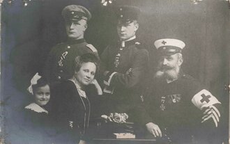 1.Weltkrieg, Foto von Angehörigen der freiwilligen Sanitätskolonne , Ansichtskartenformat