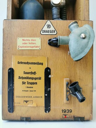 Sauerstoff Behandlungsgerät für Truppen datiert 1939. Guter Zustand, alles original lackiert