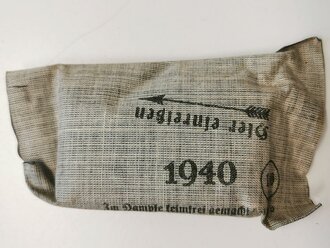 Verbandpäckchen Wehrmacht kleines Modell datiert 1940