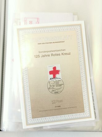 Rotes Kreuz, Sammlung von etwa 60 Ganzsachen zum Thema