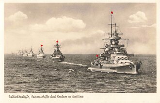 Ansichtskarte "Schlachtschiffe, Panzerschiffe und Kreuzer in Kiellinie"
