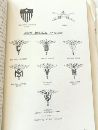 U.S. 1952 dated Field Manual FM 21-13, the soldiers guide, 240 pages