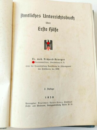 Amtliches Unterrichtsbuch über Erste Hilfe, datiert 1938, 263 Seiten, A5, Rücken lose