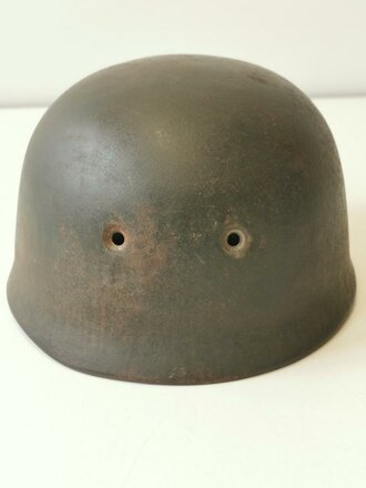 Luftwaffe, Stahlhelmglocke für Fallschirmjäger. Original lackiertes Stück mit Domstempel, CLK 68