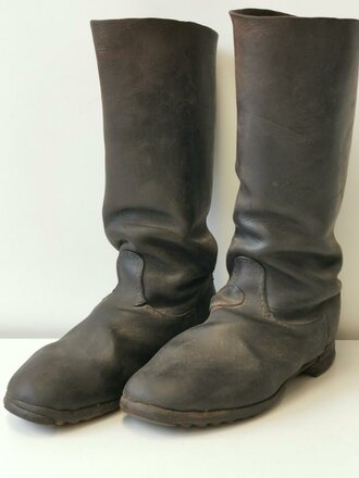Paar Stiefel für Mannschaften der Wehrmacht. Stark getragenes, ungereinigtes Paar, Sohlenlänge 29cm
