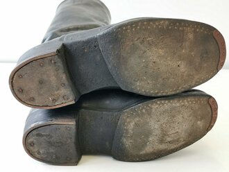Paar Stiefel für Unteroffiziere der Wehrmacht. Ungereinigtes Paar, das Leder trocken, Sohlenlänge 29cm