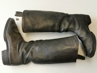 Paar Stiefel für Unteroffiziere der Wehrmacht. Ungereinigtes Paar, das Leder trocken, Sohlenlänge 29cm