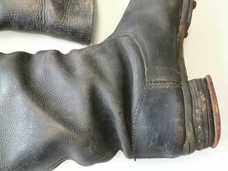 Paar Stiefel für Mannschaften der Wehrmacht. Stark getragenes, ungereinigtes Paar, Sohlenlänge 29cm