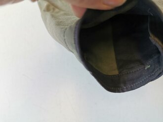 Stabsveterinär Dr.Helm, steingraue Stiefelhose datiert 1934 mit dazugehörigem Viertaschenrock. Dieser mit original vernähten Effekten. Stärker getragenes, zusammengehöriges Set