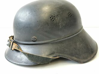 Stahlhelm Luftschutz, alt überlackiertes Stück,...