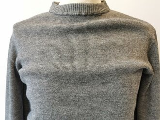 Strickpullover für Angehörige der Wehrmacht. getragenes Stück, Grösse 2