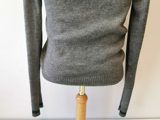 Strickpullover für Angehörige der Wehrmacht. getragenes Stück, Grösse 2