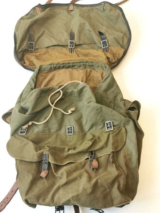 Rucksack für Gebirgstruppen, Teile der Trageriemen fehlen. getragenes, ungereinigtes Stück