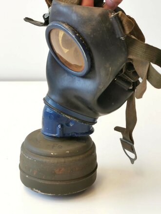 Gasmaske in Dose M38 der Wehrmacht, Ungereinigt