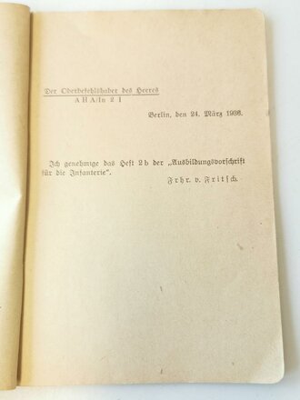 Ausbildungsvorschrift für die Infanterie - Heft 2 - Die Schützenkompanie Teil b, datiert 1936, 42 Seiten, A6