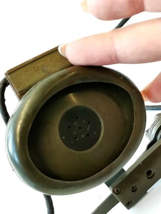 U.S. Korean and Vietnam war used headset, function not tested