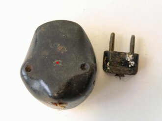 Handmikrofon Wehrmacht mit lose beiliegendem Stecker. Guter Bodenfund ?