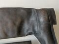 Paar Stiefel für Mannschaften, weiches Leder, Alter und Herkunft unbekannt. Sohlenlänge 28cm