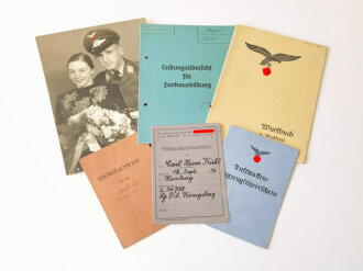 Luftwaffe, Konvolut Ausweise und Leistungsbücher...