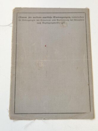 Luftwaffe, Konvolut Ausweise und Leistungsbücher eines Bombenschützen und Flugzeugführer