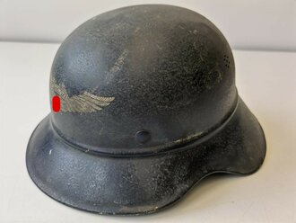 Stahlhelm Luftschutz , Originallack und Abzeichen, ungereinigtes Stück