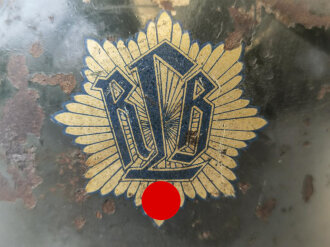 Stahlhelm Luftschutz un ungereinigtem Zundzustand