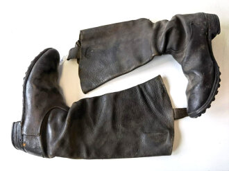 Paar benagelte Stiefel für Mannschaften aus der Zeit des 1. Weltkrieg ? Ungereinigtes Paar, Sohlenlänge 31cm