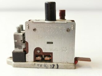 Luftwaffe Selbstschalter zur Sicherung der elektrischen Bordanlage gegen Überlastung und Kurzschluß. FL E 5000 01, ungebrauchtes Stück in der originalen Verpackung