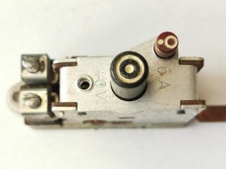 Luftwaffe Selbstschalter zur Sicherung der elektrischen Bordanlage gegen Überlastung und Kurzschluß. FL E 5000 01, ungebrauchtes Stück in der originalen Verpackung