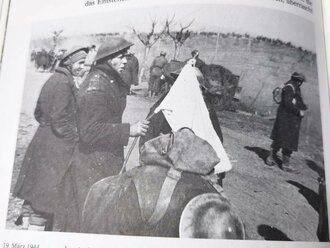 "Die Schlacht von Monte Cassino - Zwanzig Völker ringen um einen Berg", 288 Seiten, gebraucht, über DIN A5