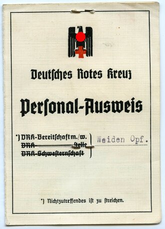 Papiernachlass einer Angehörigen des Rot-Kreuz, Reichsarbeitsdienst und Straßenbahnschaffnerin die 1944 einen Sonderlehrgang für Frontbuchhändlerinnen absolviert hat.